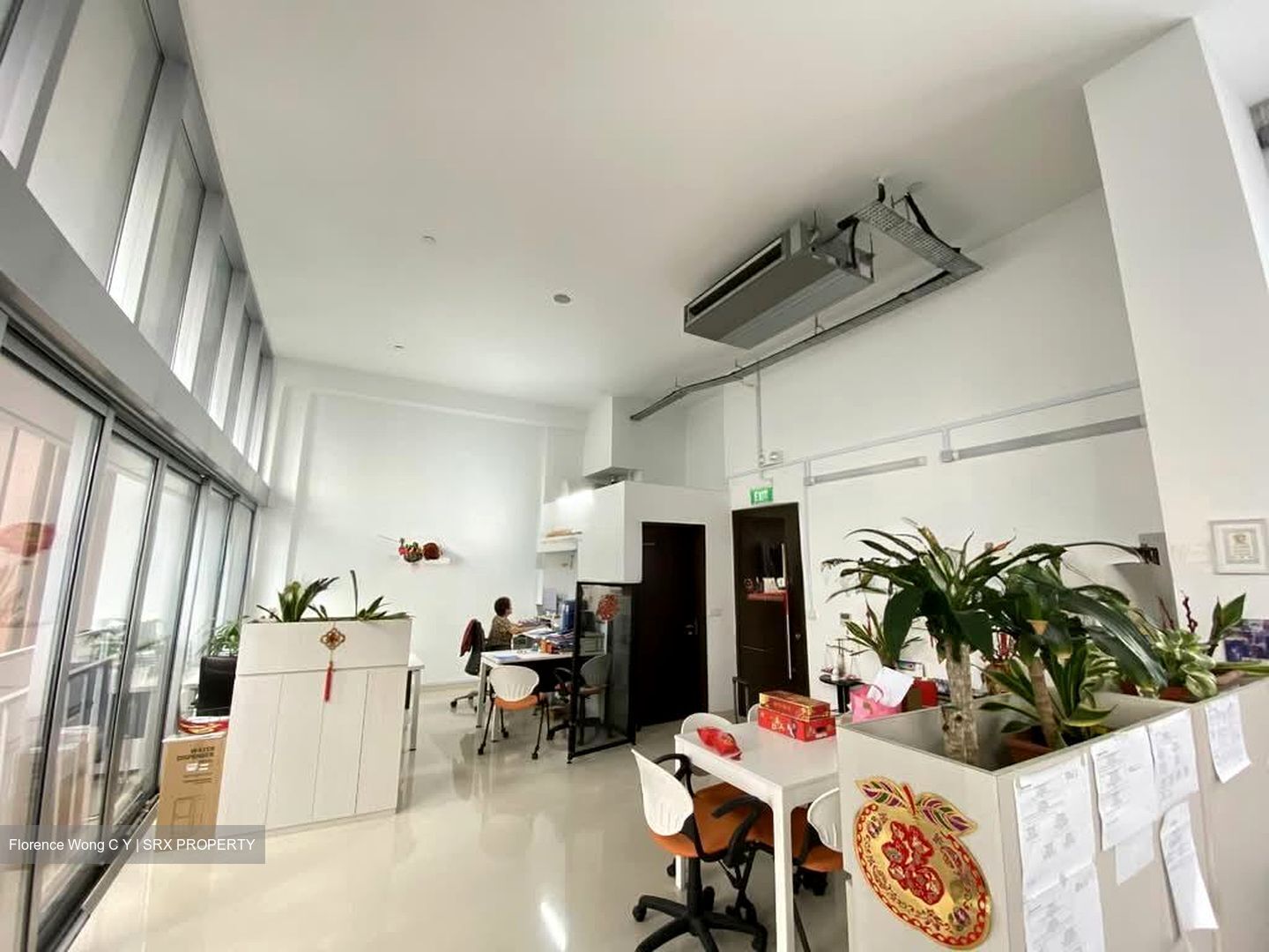 Eon Shenton (D2), Office #565821281